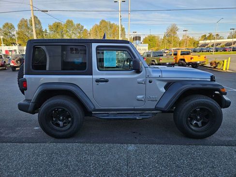 Used 2020 Jeep Wrangler Sport image 6