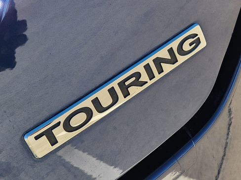 Used 2024 Honda Pilot Touring image 12