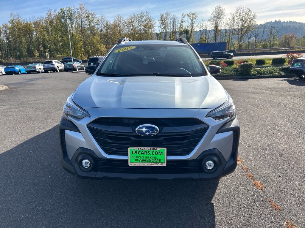 Used 2023 Subaru Outback Premium AWD/4WD image 3