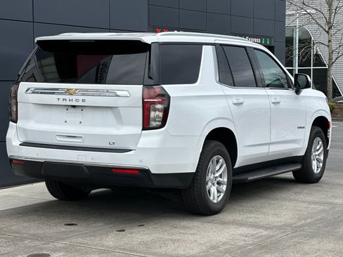 Used 2022 Chevrolet Tahoe LT w/ Luxury Package AWD/4WD image 3