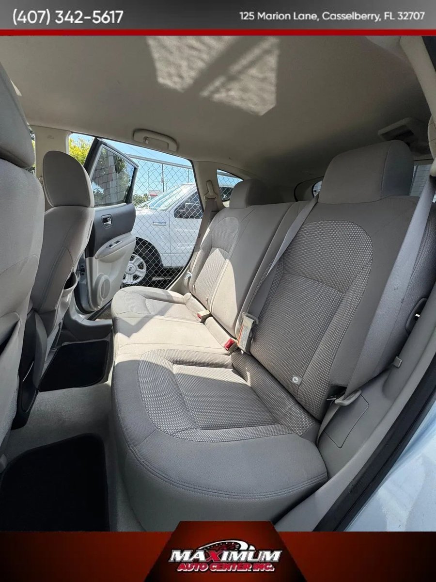 Used 2011 Nissan Rogue SV FWD image 14
