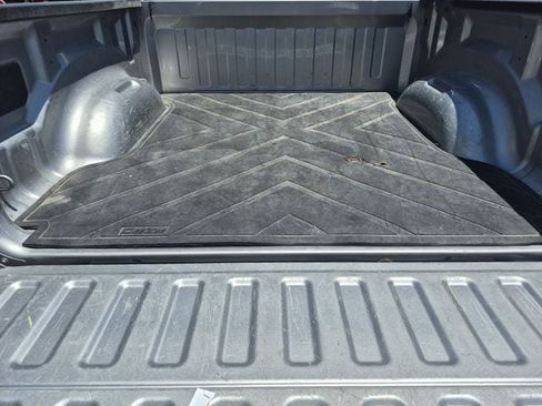Used 2025 RAM 1500 Laramie AWD/4WD image 23
