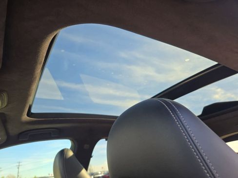 Used 2019 INFINITI QX50 Essential w/ Sensory Package image 19