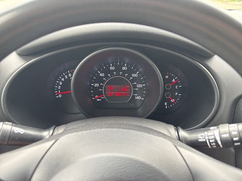 Used 2015 Kia Soul + FWD image 24