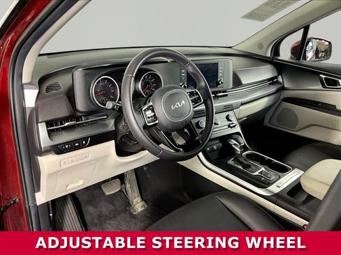 Used 2024 Kia Carnival LX FWD image 15