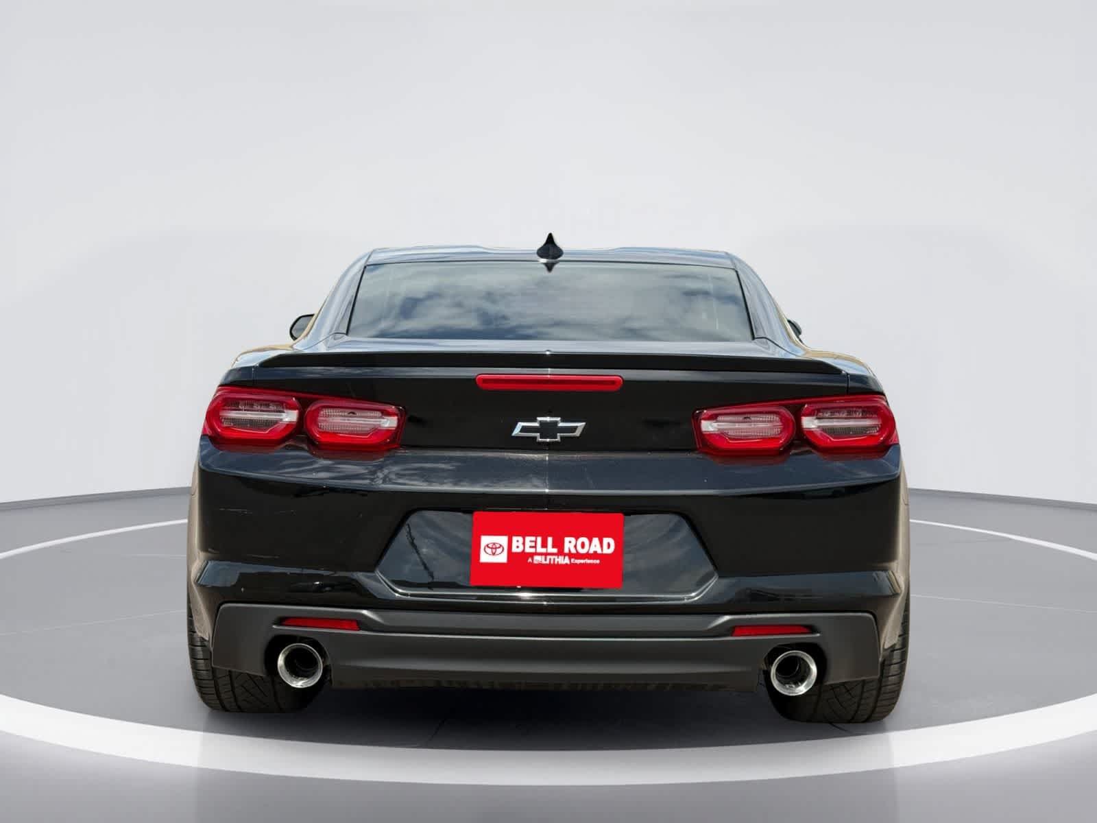 Used 2021 Chevrolet Camaro LT RWD image 8