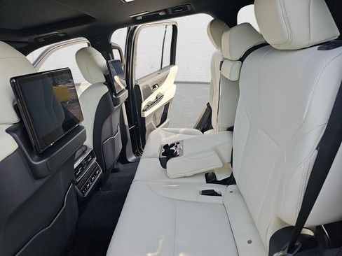 New 2026 Lexus LX 600 4WD w/ Appearance Package image 16