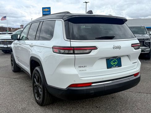 Used 2025 Jeep Grand Cherokee L Limited image 5