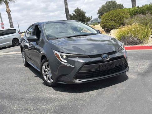 Used 2023 Toyota Corolla LE FWD image 34