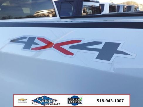 Used 2025 Chevrolet Silverado 1500 LT image 9