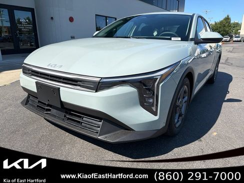 New 2026 Kia K4 FWD image 3