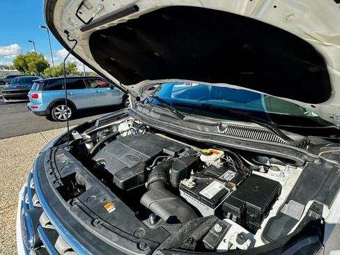 Used 2017 Ford Explorer XLT w/ Equipment Group 201A image 21