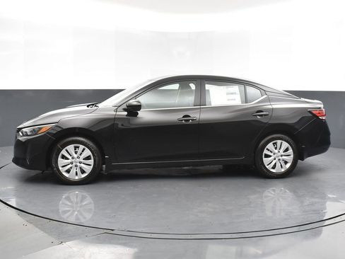 New 2025 Nissan Sentra S image 3