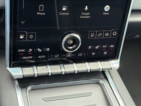 New 2026 GMC Sierra EV Elevation w/ Premium Package AWD/4WD image 21
