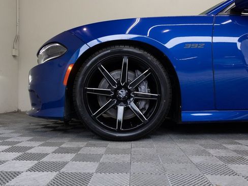 Used 2018 Dodge Charger R/T RWD image 10