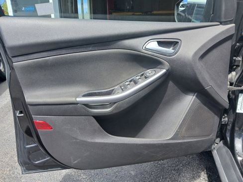 Used 2014 Ford Focus Titanium image 18