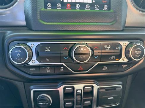 Certified 2021 Jeep Wrangler Unlimited Sport image 18