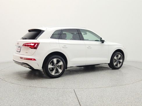 Used 2023 Audi Q5 2.0T Premium w/ Convenience Package AWD/4WD image 5