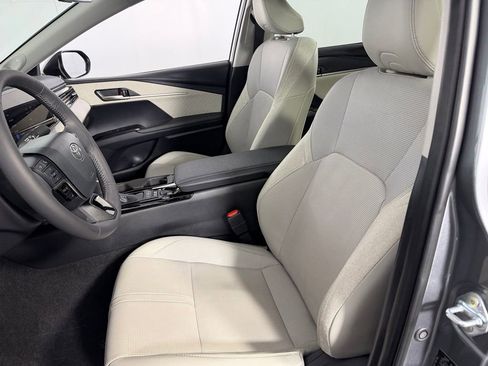 Used 2025 Toyota Camry XLE w/ Premium Plus Package FWD image 23