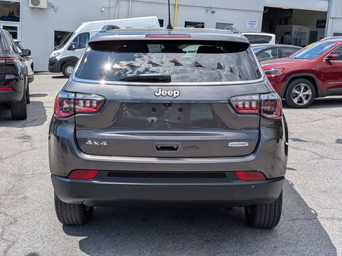 Used 2022 Jeep Compass Latitude w/ Convenience Group AWD/4WD image 7