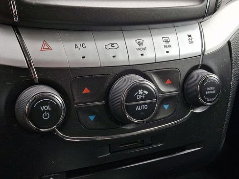 Used 2019 Dodge Journey GT AWD/4WD image 15
