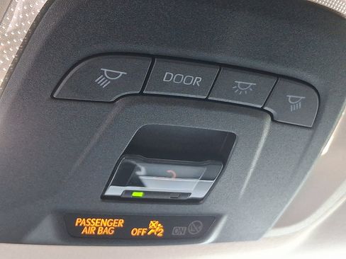 Certified 2025 Toyota Corolla LE image 24