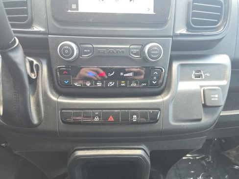 Used 2026 RAM ProMaster 2500 w/ Convenience Group FWD image 19