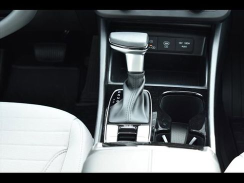 Certified 2025 Hyundai Santa Cruz SE FWD image 14