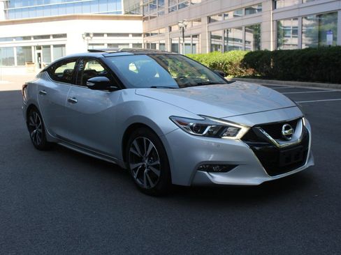 Used 2017 Nissan Maxima 3.5 SL FWD image 1