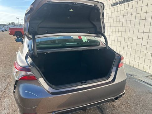 Used 2023 Toyota Camry SE image 29
