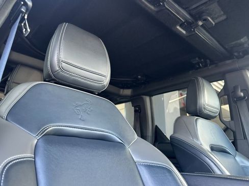 Used 2025 Ford Bronco Outer Banks AWD/4WD image 18