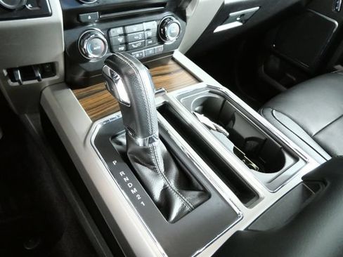 Used 2015 Ford F150 Lariat AWD/4WD image 19