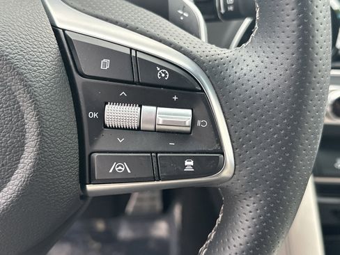 Certified 2023 Genesis G70 2.0T w/ Sport Prestige Package image 21