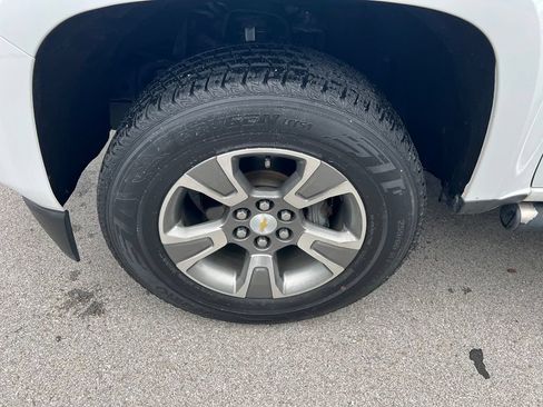 Used 2018 Chevrolet Colorado Z71 AWD/4WD image 13