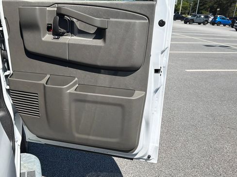 Used 2024 GMC Savana 2500 w/ Driver Convenience Package RWD image 14