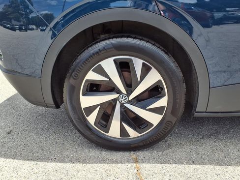 Certified 2023 Volkswagen ID.4 Pro AWD/4WD image 5