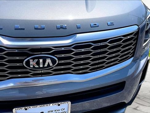 Used 2021 Kia Telluride S FWD image 27