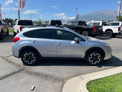 Used 2017 Subaru Crosstrek 2.0i Premium AWD/4WD image 7