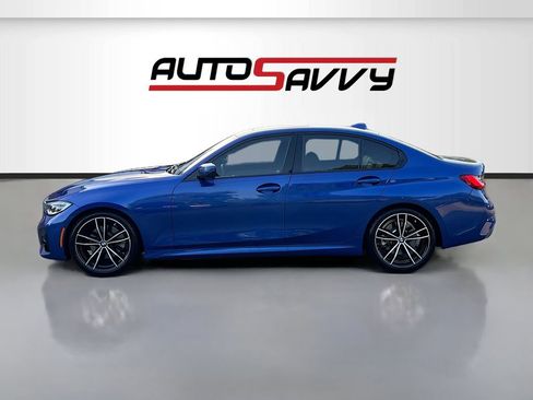 Used 2019 BMW 330i Sedan w/ M Sport Package RWD image 4