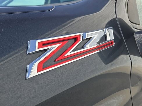 Used 2021 Chevrolet Silverado 1500 LT w/ Z71 Off-Road Package image 11