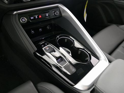 New 2025 Audi Q5 Premium Plus image 22