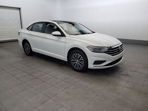 Used 2020 Volkswagen Jetta SE w/ SE Cold Weather Package FWD image 11