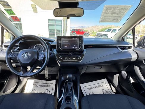 Used 2022 Toyota Corolla LE FWD image 16