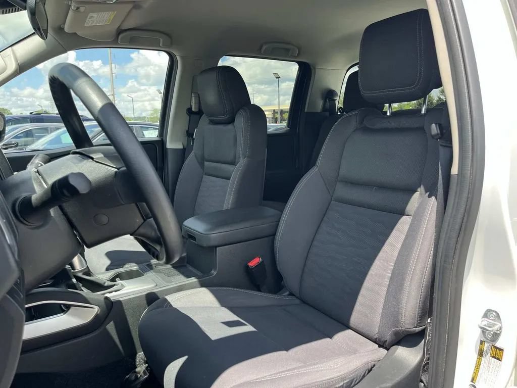 Used 2024 Nissan Frontier SV w/ Technology Package RWD image 27