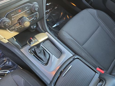 Used 2022 Dodge Charger SXT w/ Blacktop Package image 22