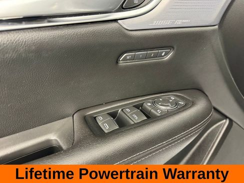 Used 2025 Cadillac XT5 Premium Luxury image 10