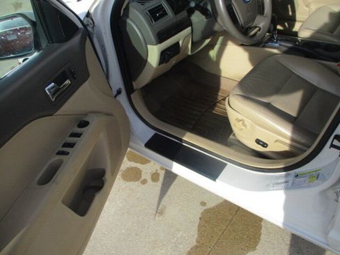 Used 2008 Ford Fusion SEL image 9