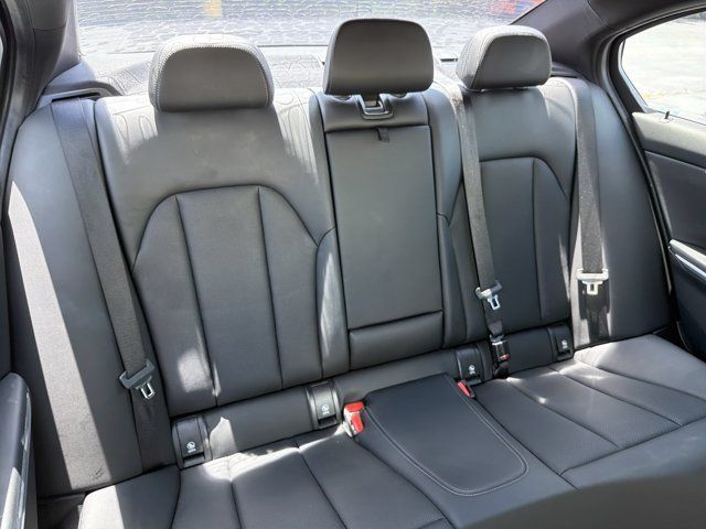 Used 2022 BMW 330i Sedan RWD image 16