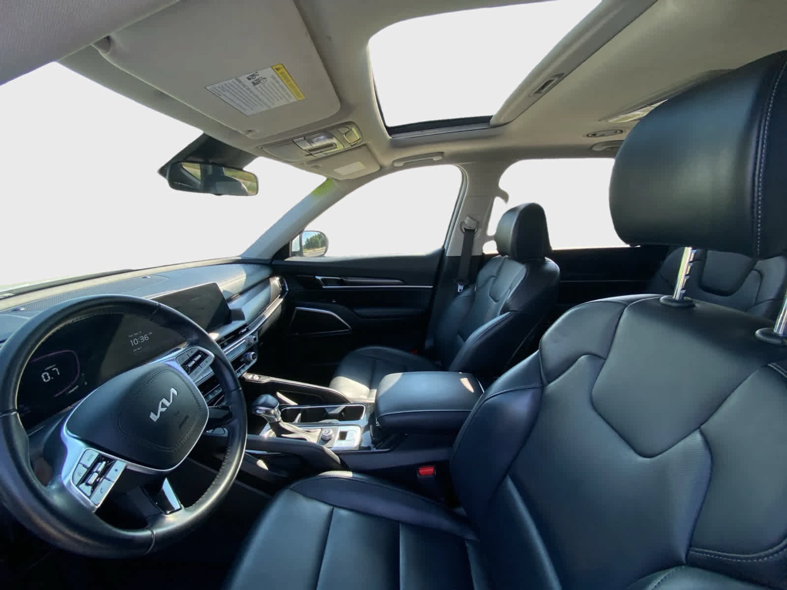 Used 2024 Kia Telluride S w/ S Sunroof Package FWD image 12