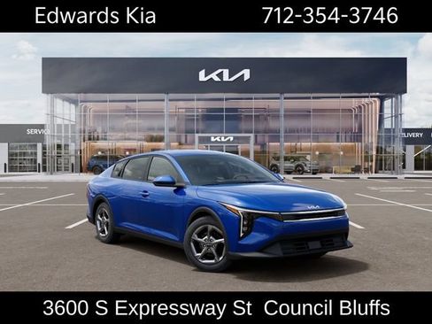 New 2026 Kia K4 FWD image 10